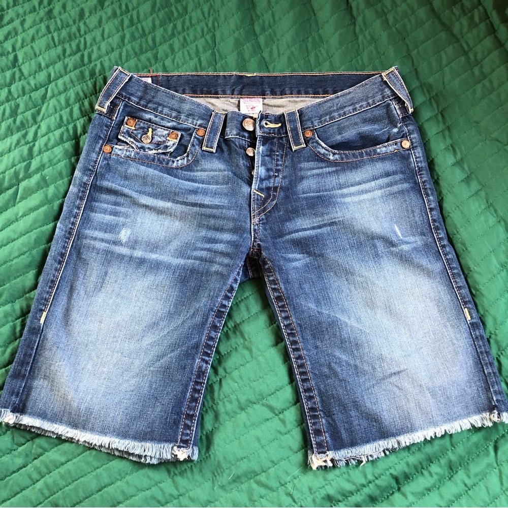 True Religion Woman’s Shorts Size 29